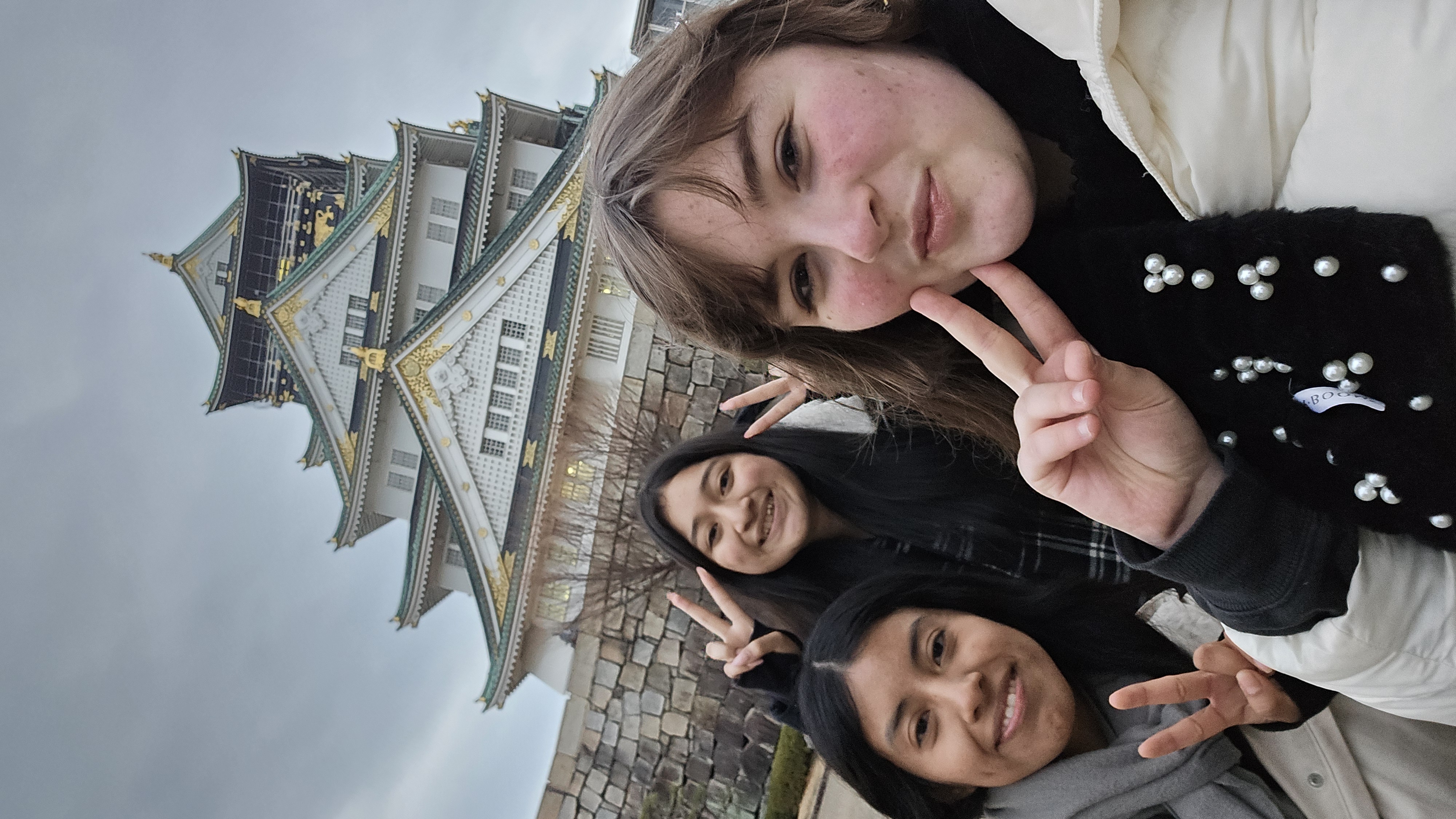 Mt SAC students in front of Osaka Castle